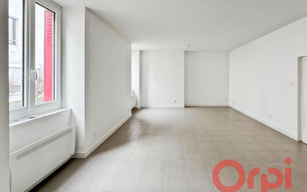 Maison à vendre    3 pièces • 80,83 m2 Saint-Amand-Montrond