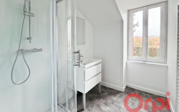 Maison à vendre    3 pièces • 80,83 m2 Saint-Amand-Montrond