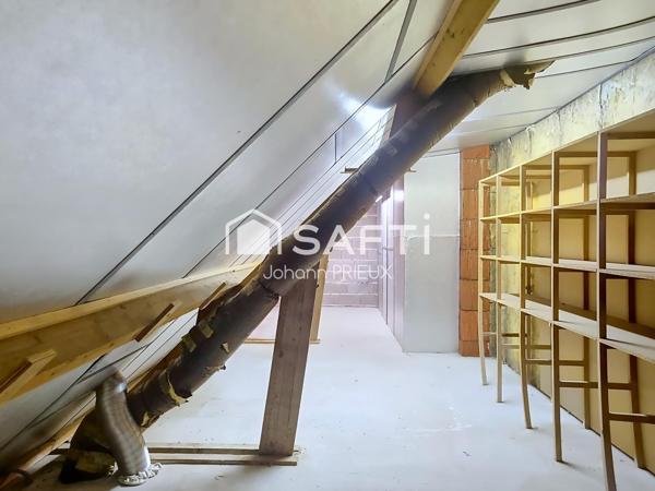 Maison traditionnelle dans environnement calme