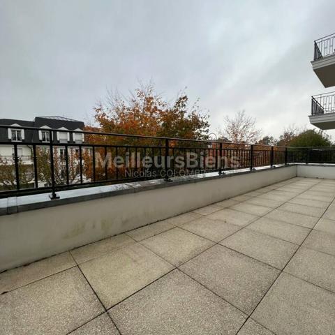 Plessis-Trévise Appartement de 3 pièces + Terrasse + Pkg!