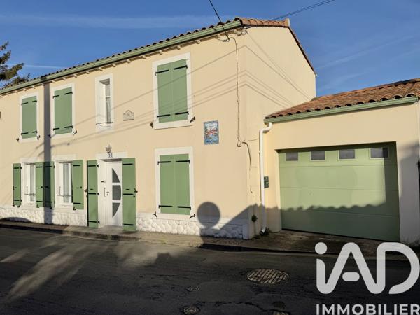 Maison à vendre 4 pièces 136 m² Courçon