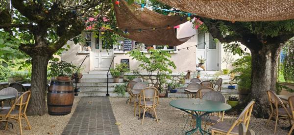 Superbe FDC restaurant traditionnel reconnu