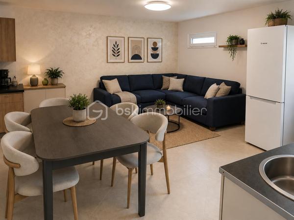 Découvrez cette maison à vendre, nichée dans un quartier recherché, à deux minutes du métro ligne 11, alliant confort et modernité. 
Cette spacieuse demeure de 130 m²,vous promet un cadre de vie agréable grâce à ses aménagements extérieurs et intérieurs bien pensés !

Cette maison de 6 pièces est dotée d'un balcon et d'un grand espace extérieur, ainsi qu'un studio avec entrée indépendante.
 Avec son terrain d'angle, possibilité de garer plusieurs véhicules et éventuellement de construire en façade de rue sur une hauteur de deux étages.

En quête d'un lieu où il fait bon vivre avec un fort potentiel ? Ne cherchez plus ! Contactez ROMAIN GENEVOIS pour plus de détails.

Photos non contractuelles