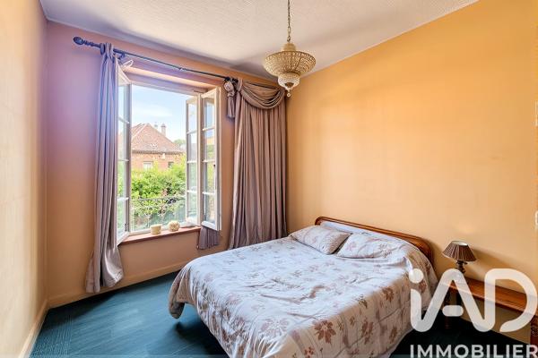 Maison à vendre 6 pièces 142 m² Saint-Fargeau-Ponthierry