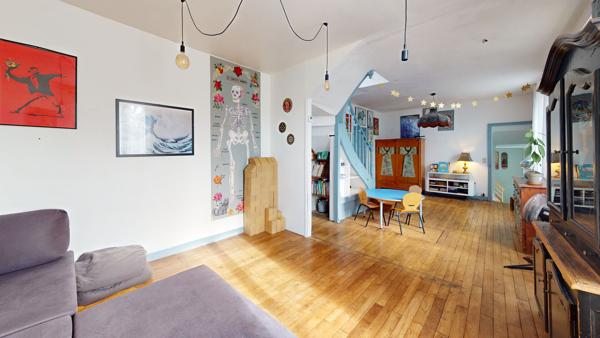 Maison familiale avec jardin, terrasse, garage et dépendances sur Poitiers