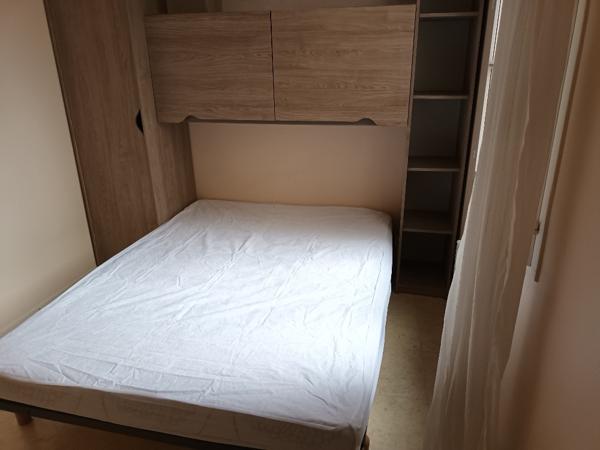 A louer appartement T2 avec terrasse privative à TROYES - 26