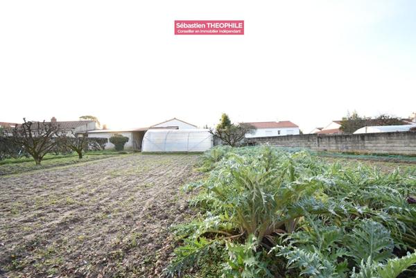 Maison Challans 4 pièce(s), parcelle 1361m2, dépendances