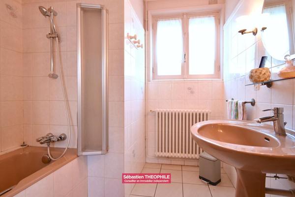 Maison Challans 4 pièce(s), parcelle 1361m2, dépendances