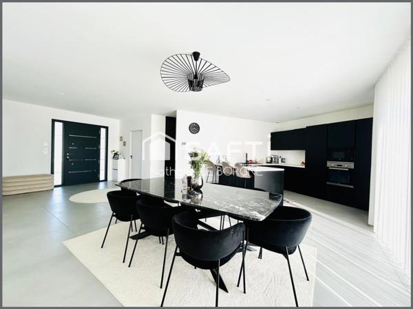 Belle villa contemporaine de plain pied