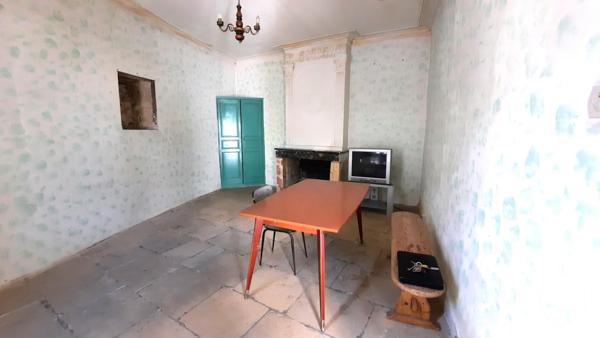 Maison à vendre  11 pièces - 259,39 m2 BERNIS - 30