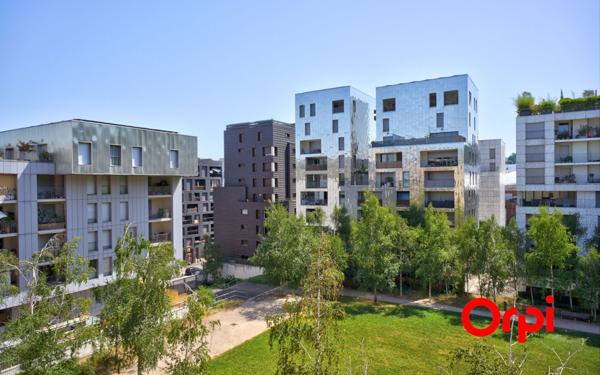 Appartement à vendre    3 pièces • 71,94 m2 Lyon 2
