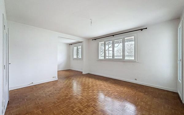 Appartement à vendre    4 pièces • 68,03 m2 Plaisir