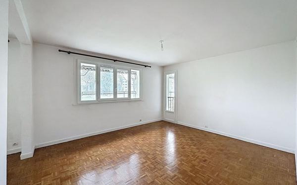 Appartement à vendre    4 pièces • 68,03 m2 Plaisir