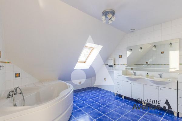Maison 6 pièces 194.82 m2