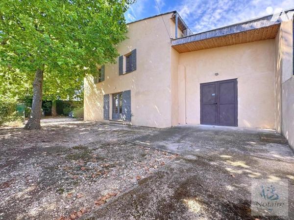 Saint-Rémy-de-Provence - Maison de 17 pièces - 423,91 m²