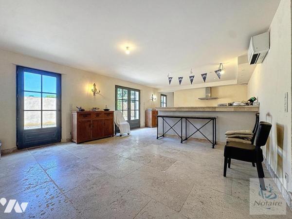 Saint-Rémy-de-Provence - Maison de 17 pièces - 423,91 m²