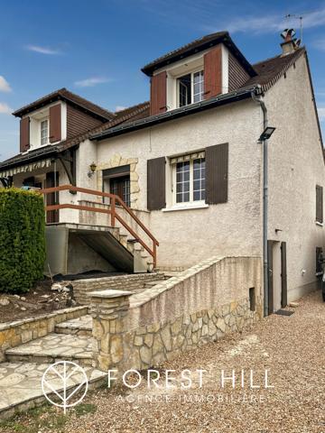 SAINT-MARTIN-LE-BEAU – MAISON TRADITIONNELLE– DE BEAUX VOLUMES À RÉINVENTER