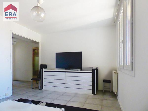 A VENDRE MARSEILLE  13014 BON SECOURS APPARTEMENT TYPE  3 CAVE LOGGIA