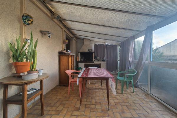 Maison plain-pied avec 1000 m² de terrain POUSSAN