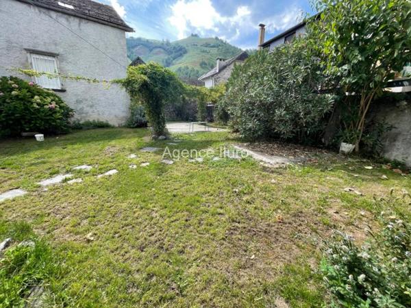 Maison - Vallee d'aspe - Réf.:205333 VALLEE D'ASPE AU COEUR D'UN VILLAGE - BEL ENSEMBLE IMMOBILIER IDEAL POUR PROJET DE CHAMBRES ET TABLE D'HOTES -