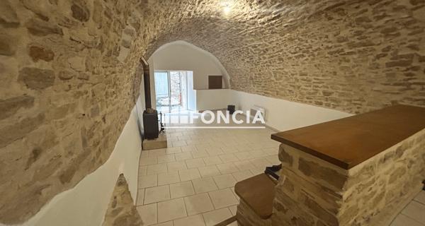 Location Maison 3 pièces 100.7 m² - Montfuron 04110