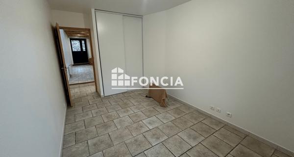 Location Maison 3 pièces 100.7 m² - Montfuron 04110