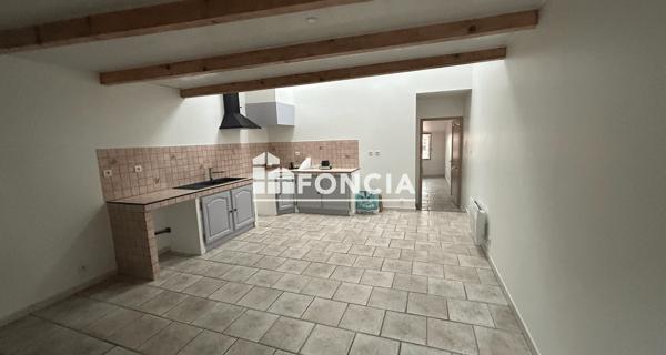 Location Maison 3 pièces 100.7 m² - Montfuron 04110