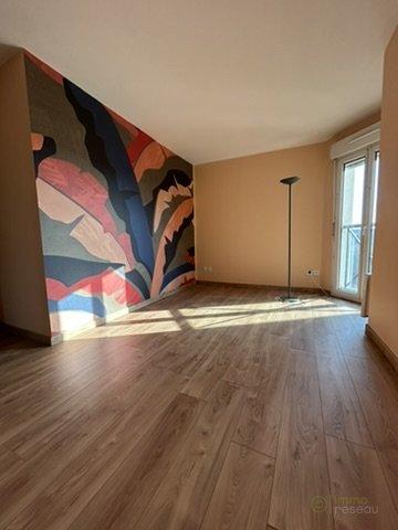 Appartement à WAMBRECHIES (59118)