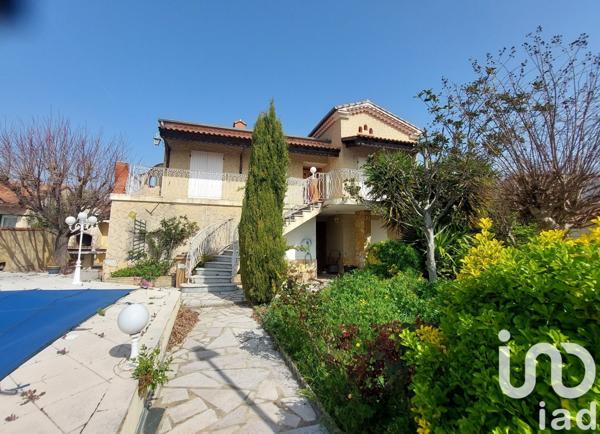 Maison à vendre 7 pièces 161 m² Morières-lès-Avignon