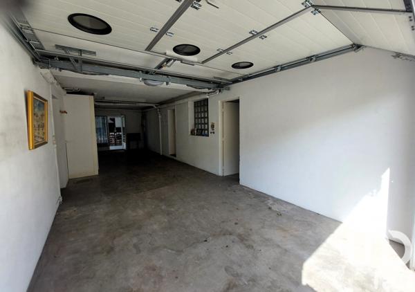 Maison à vendre 7 pièces 161 m² Morières-lès-Avignon