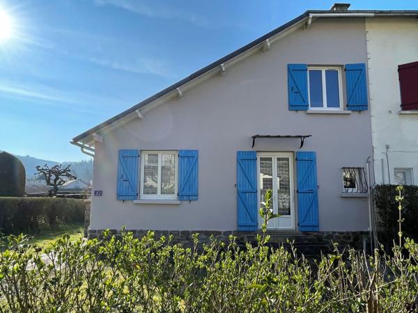 JOLIE MAISON A CHAMPS-SUR-TARENTAINE Champs-sur-Tarentaine-Marchal (15270)