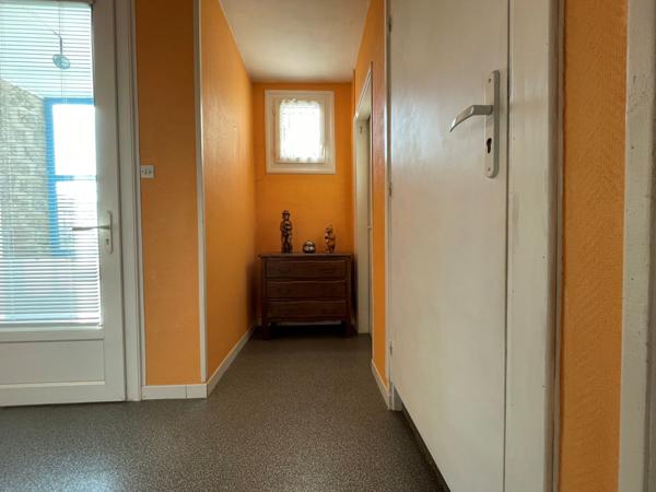 JOLIE MAISON A CHAMPS-SUR-TARENTAINE Champs-sur-Tarentaine-Marchal (15270)