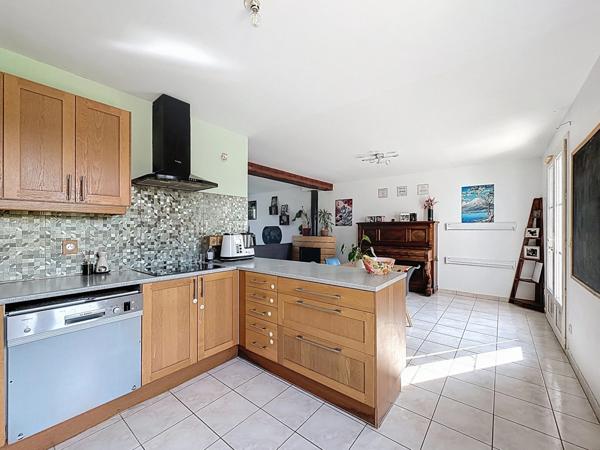 Maison à vendre 7 pièces COURCELLES (45), 5 chambres, PAC réversible, DPE C, garage