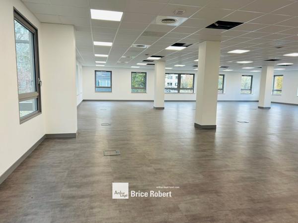 Bureaux à louer à Limonest dans Techlid avec parking sécurisé