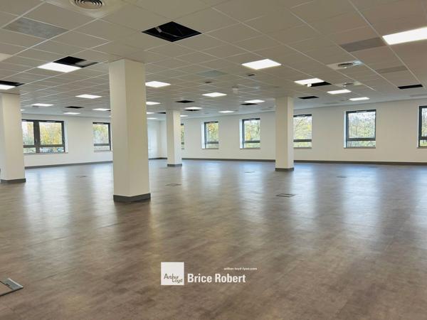 Bureaux à louer à Limonest dans Techlid avec parking sécurisé