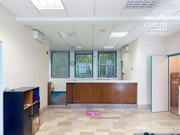 🏡 À vendre à Ladon (45270) – Local commercial à aménager –🏢