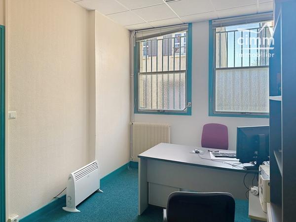 🏡 À vendre à Ladon (45270) – Local commercial à aménager –🏢