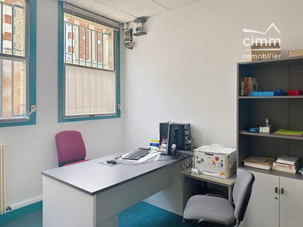 🏡 À vendre à Ladon (45270) – Local commercial à aménager –🏢
