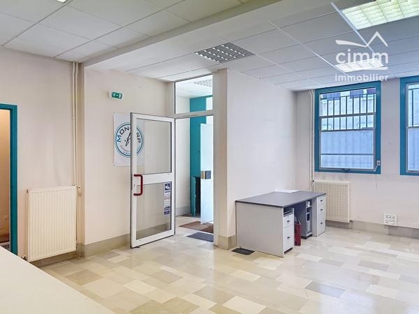 🏡 À vendre à Ladon (45270) – Local commercial à aménager –🏢