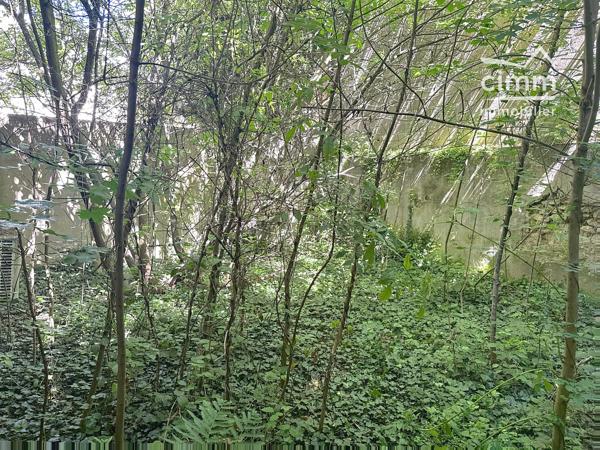 🏡 À vendre à Ladon (45270) – Local commercial à aménager –🏢