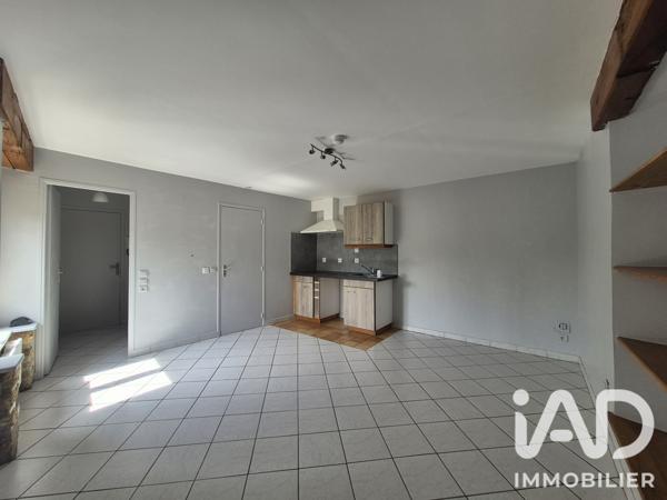 Location studio 25 m² Mouzon