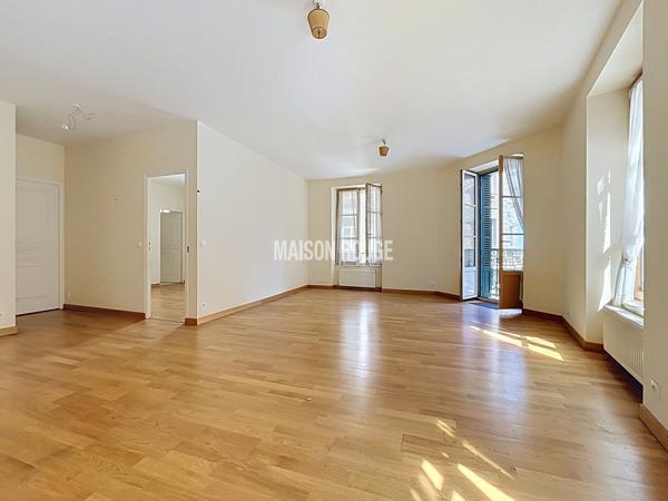 Dinard :Appartement T3 1er étage Hyper centre