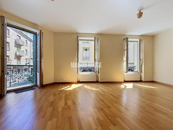 Dinard :Appartement T3 1er étage Hyper centre