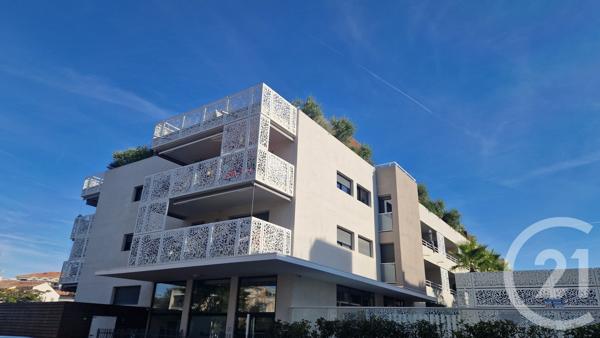Appartement F3 à vendre  3 pièces - 68,40 m2 FREJUS - 83