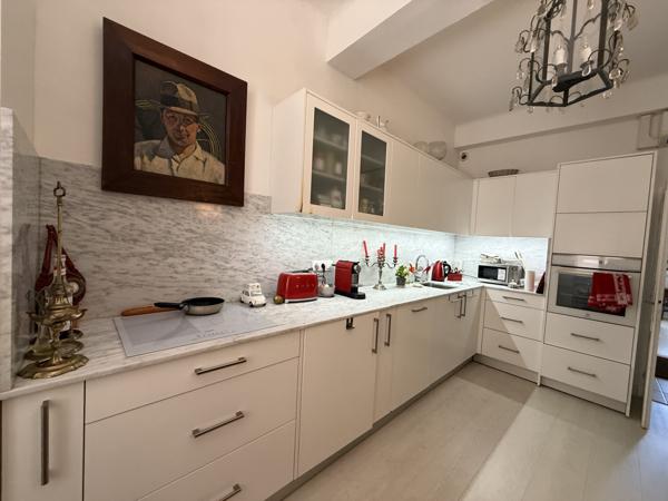 Montpellier (34000) Montpellier – Écusson - Canourgue - Vaste terrasse dans un écrin de verdure - Duplex d’exception