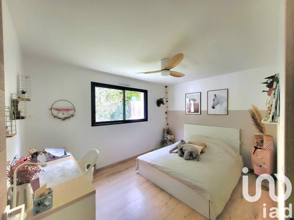 Maison à vendre 9 pièces 265 m² Saint-Cyr-sur-Loire