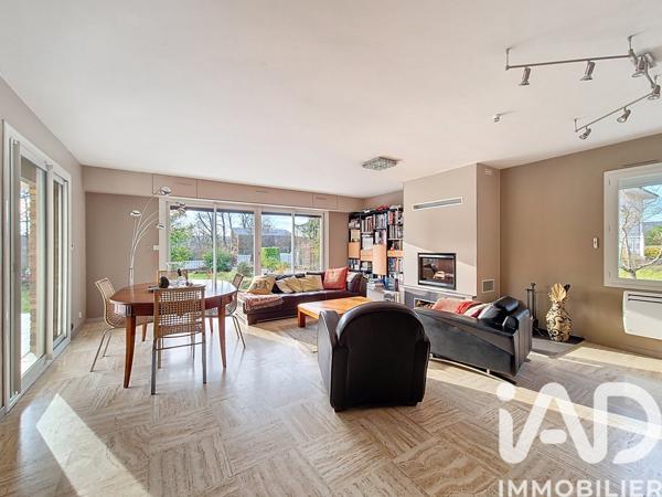 Maison à vendre 5 pièces 120 m² Le Mesnil-Saint-Denis