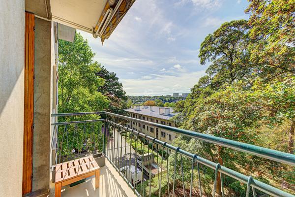 Appartement 3 pièces à vendre à Saint-Germain-en-Laye - Réf. 18233 349 000 € **  - Référence  18804