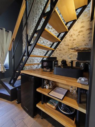 Maison
                                                                                                                                                                                                                                                                                                                        7 pièce(s)                                                                                                                                                                                                          5 chambre(s)                                                                                                                                                                                                          214  m²