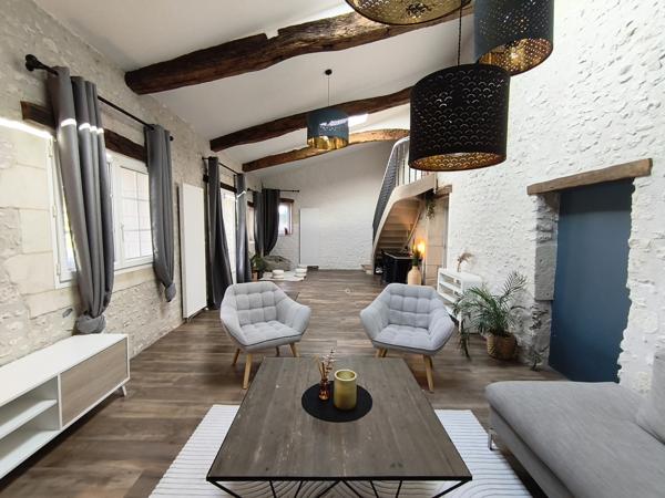 Maison
                                                                                                                                                                                                                                                                                                                        7 pièce(s)                                                                                                                                                                                                          5 chambre(s)                                                                                                                                                                                                          214  m²